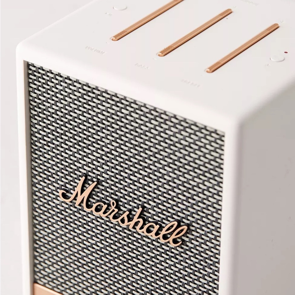Marshall White Bluetooth Speaker - Picture 3 of 9